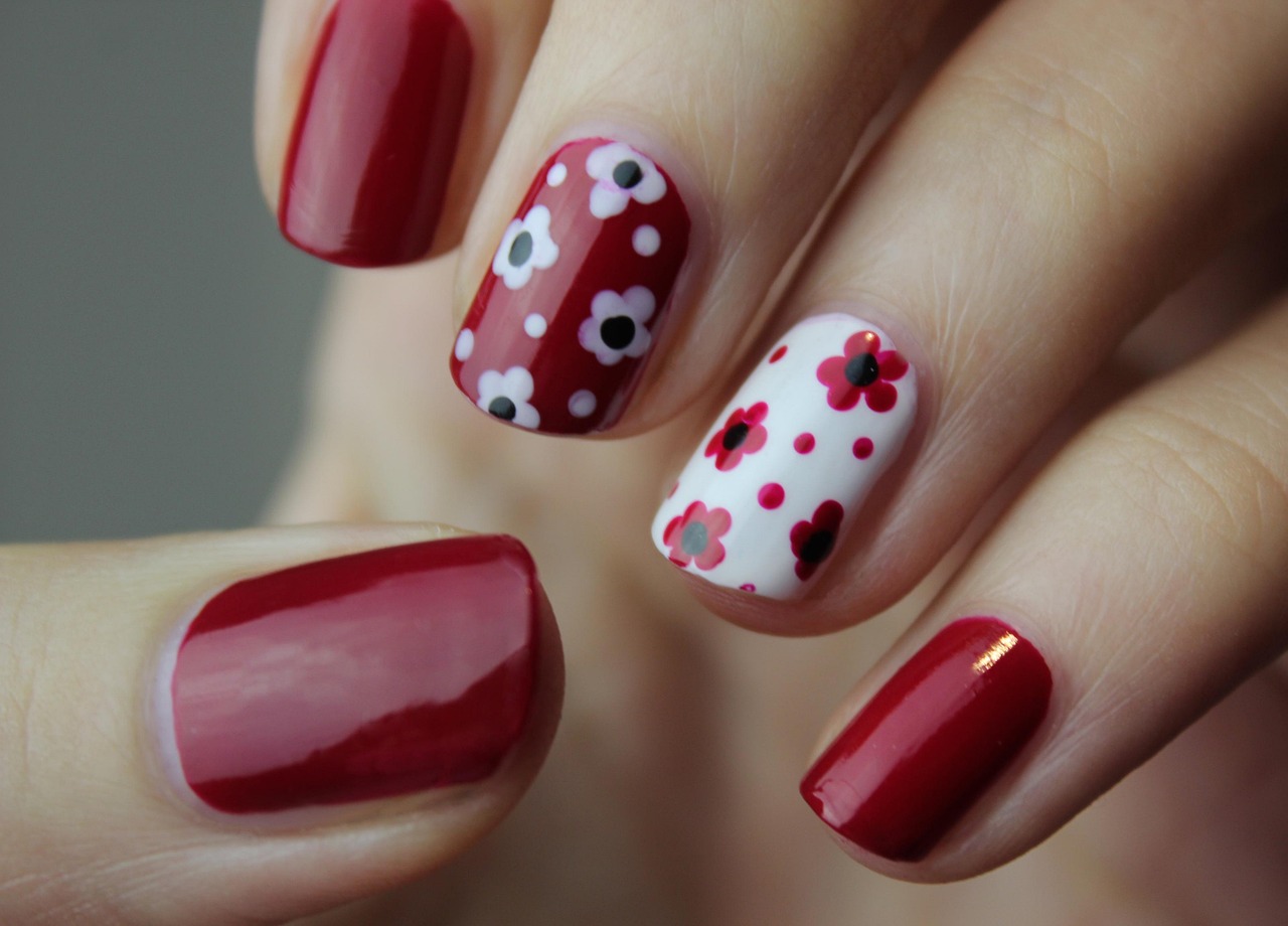 nail art, manicure, nails, nail polish, cuticles, red manicure, red nail art, floral nail art, flower background, floral nails, flowers, fingernails, color, flower wallpaper, polish, woman, hand, nail spa, beautiful flowers, style, glamour, nature, female, natural nails, elegant nails